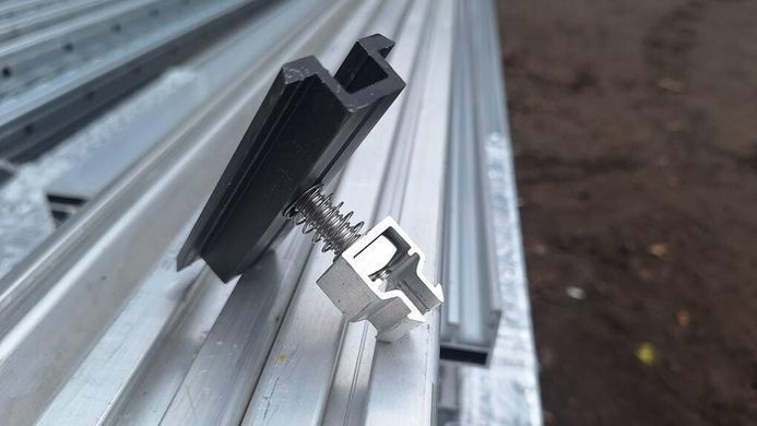 Середній затискач Profiness KlickFix сонячних панелей